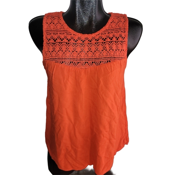 Old Navy Eyelet Yoke Sleeveless Top in Orange S - Picture 1 of 6